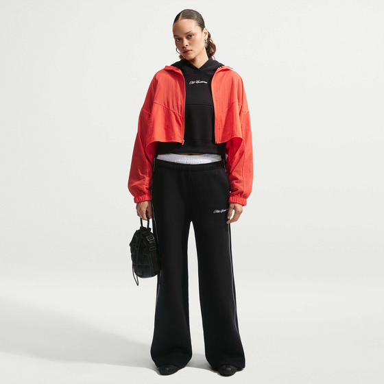 NIKE Women's Mid-rise Wide-leg Trousers Studio Fleece Medium Weight 'graphic Pack' på