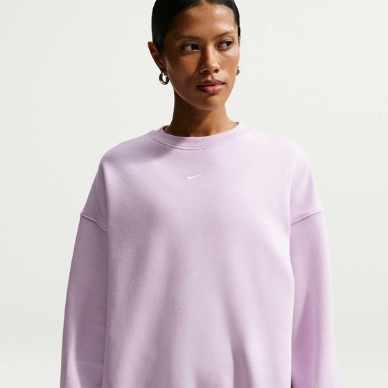 NIKE Women's Oversized Crew Studio Fleece Medium Weight på