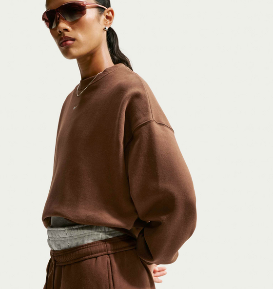 NIKE Women's Oversized Crew-neck Sweatshirt Studio Fleece Medium Weight på