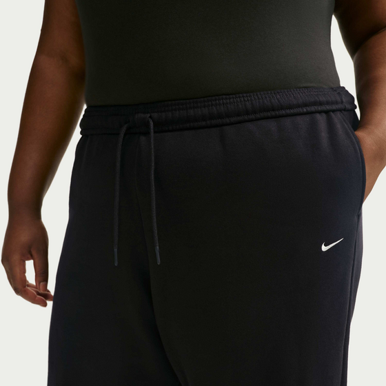 NIKE Women's Oversized High-rise Cuffed Trousers Studio Fleece Medium Weight på