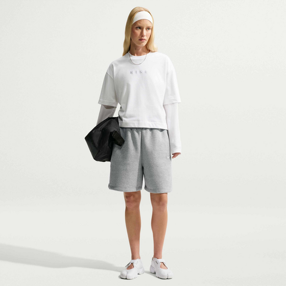 NIKE Women's Oversized High-rise Shorts Studio Fleece Medium Weight på