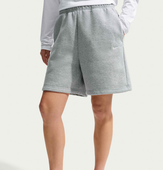 NIKE Women's Oversized High-rise Shorts Studio Fleece Medium Weight på