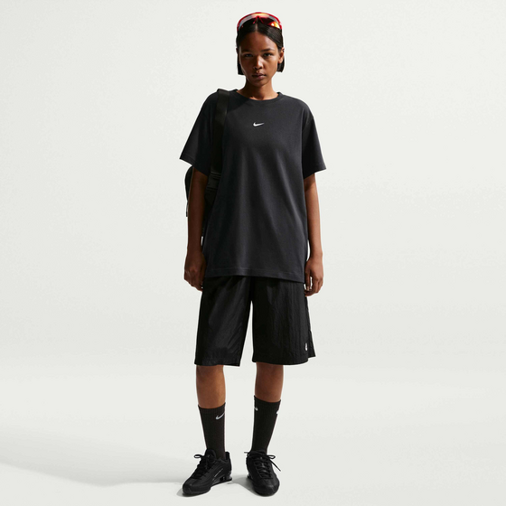 NIKE Women's Oversized T-shirt Sportswear Classic på