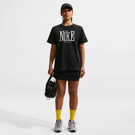 NIKE Women's Oversized T-shirt Sportswear Classic på