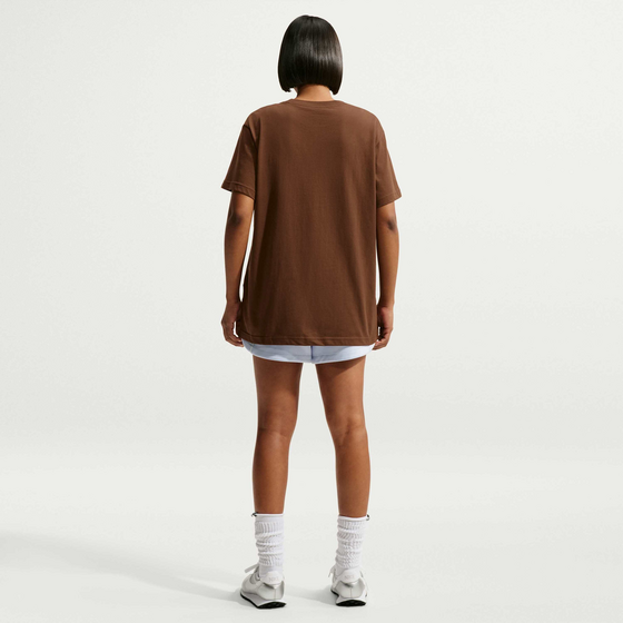 NIKE Women's Oversized T-shirt Sportswear Classic på