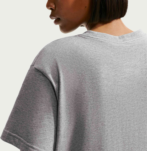 NIKE Women's Oversized T-shirt Sportswear Classic på