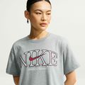 NIKE Women's Oversized T-shirt Sportswear Classic på