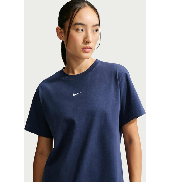 NIKE Women's Oversized T-shirt Sportswear Classic på