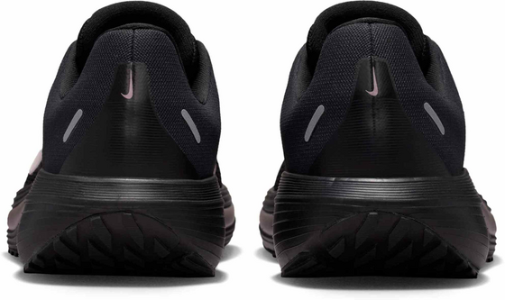 NIKE Women's Road Running Shoes Quest 7 på