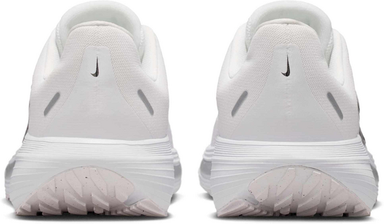 NIKE Women's Road Running Shoes Quest 7 på