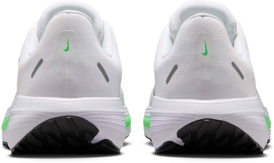 NIKE Women's Road Running Shoes Quest 7 på