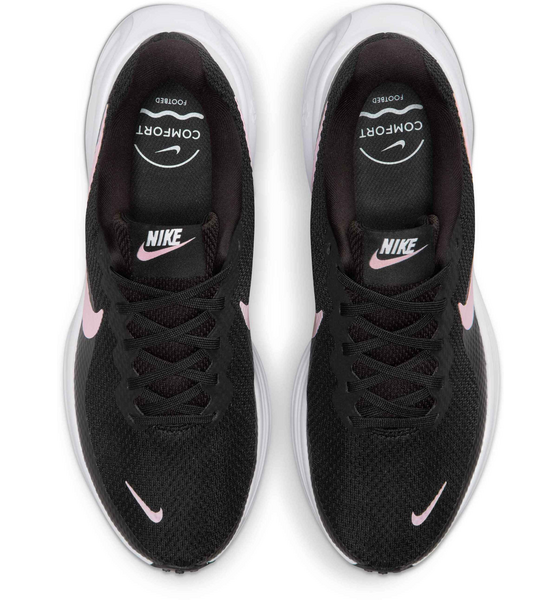 NIKE Women's Road Running Shoes Revolution 8 på