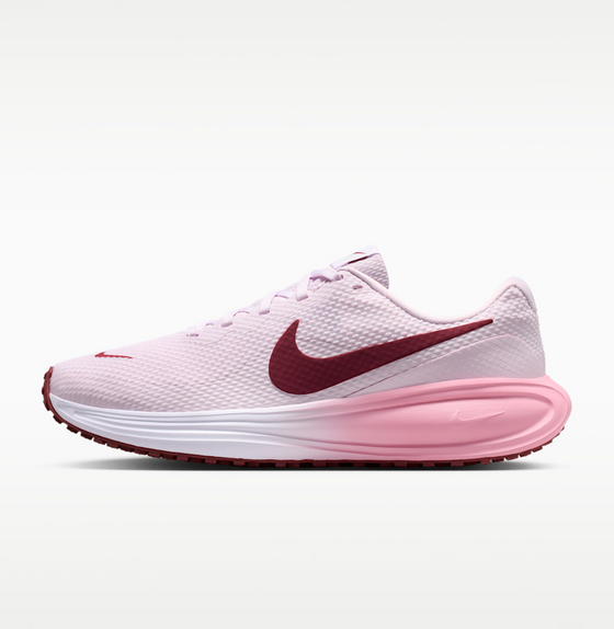 NIKE W Revolution 8 på