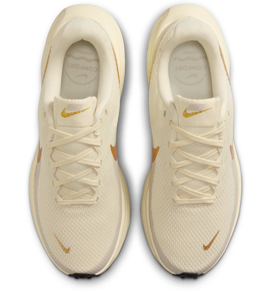 NIKE Women's Road Running Shoes Revolution 8 på
