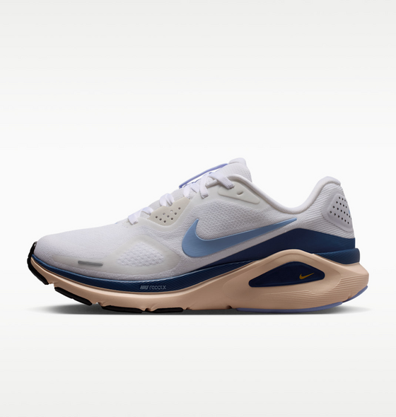 NIKE W Structure 26 på