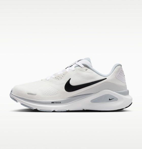 NIKE W Structure 26 på