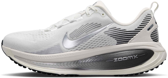 NIKE Women's Road Running Shoes Vomero 18 på