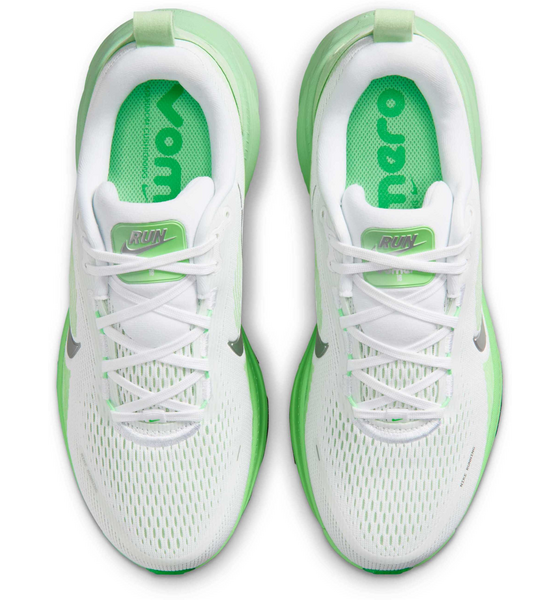 NIKE Women's Road Running Shoes Vomero 18 på