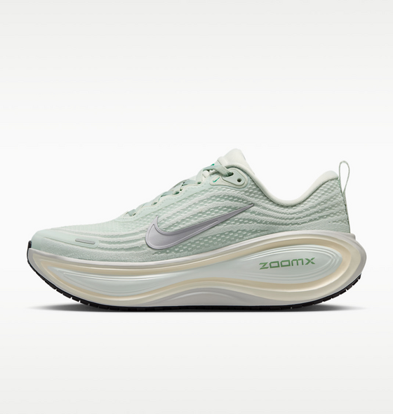 NIKE W Vomero Plus på