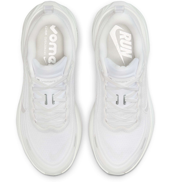 NIKE Women's Road Running Shoes Vomero Plus på
