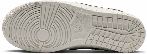 JORDAN Women's Shoes Air Jordan Skyline Low på