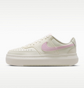 NIKE W Court Vision Alta Ltr på
