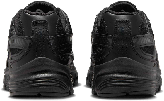 NIKE Women's Shoes Initiator på