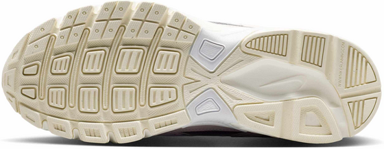 NIKE Women's Shoes Initiator på