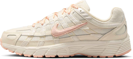 NIKE Women's Shoes P-6000 på