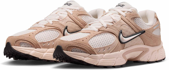 NIKE Women's Shoes V5 Rnr Suede på