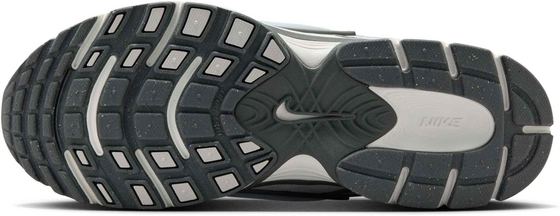 NIKE Women's Shoes With Reflective Design Accents V5 Rnr på