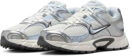 NIKE Women's Shoes With Reflective Design Accents V5 Rnr på