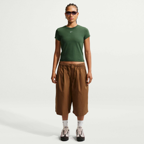 NIKE Women's T-shirt Sportswear Chill Knit på