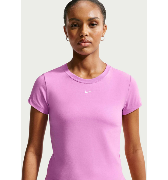 NIKE Women's T-shirt Sportswear Chill Knit på