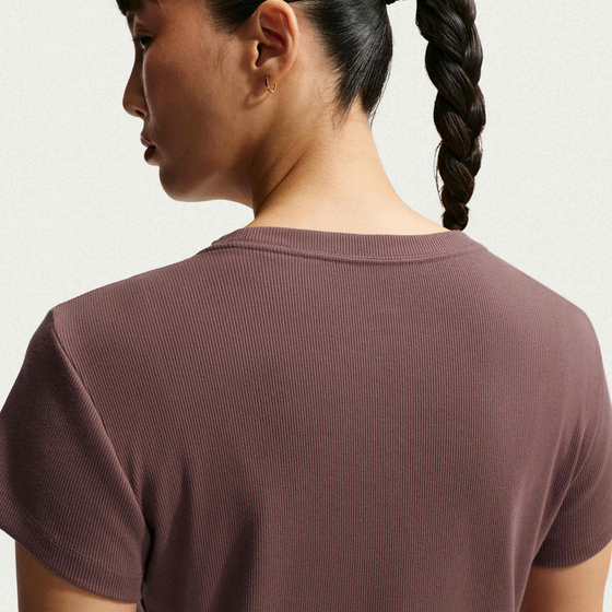 NIKE Women's Tight Ribbed Short-sleeve T-shirt Sportswear på