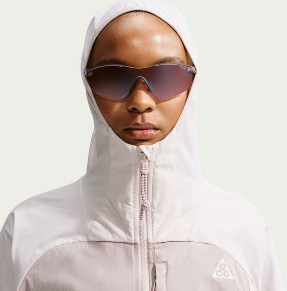NIKE Women's Uv Protection Jacket Acg Five Towers på