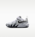 NIKE Younger Kids' Basketball Shoe S.t. Dynamite på