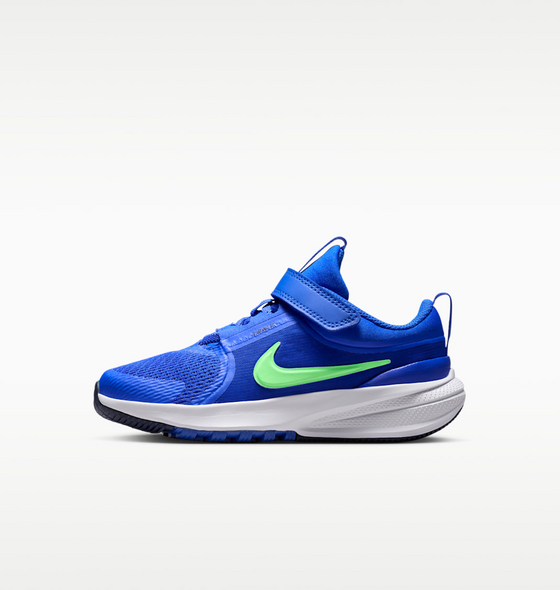 NIKE Younger Kids' Running Shoes Star Runner 5 på
