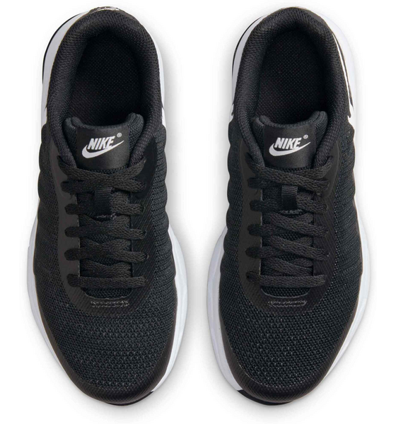 NIKE Younger Kids' Shoes Air Max Invigor på