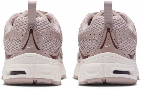 NIKE Younger Kids' Shoes Air Max Moto 2k på