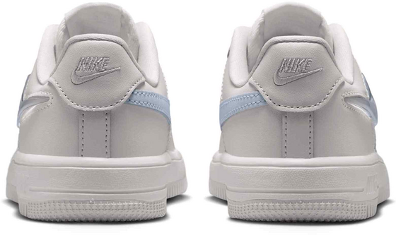 NIKE Younger Kids' Shoes Force 1 Low på
