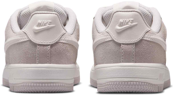 NIKE Younger Kids' Shoes Force 1 Low på