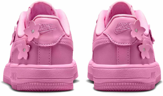 NIKE Younger Kids' Shoes Force 1 på