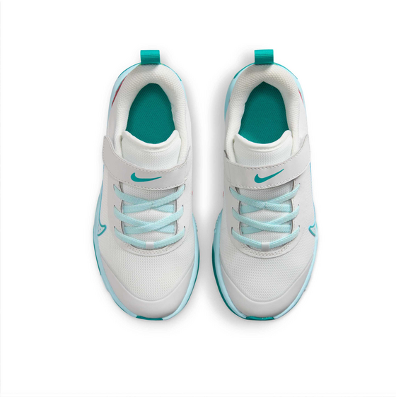 NIKE Younger Kids' Shoes Omni Multi-court på