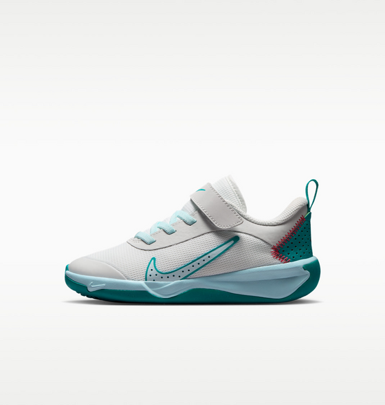 NIKE Younger Kids' Shoes Omni Multi-court på