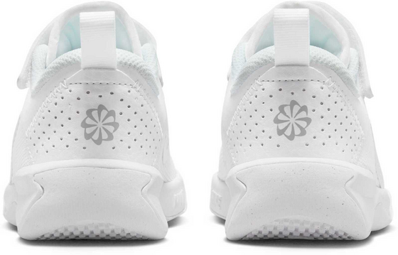 NIKE Younger Kids' Shoes Omni Multi-court på