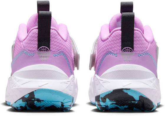 NIKE Younger Kids' Shoes Team Hustle D 12 på