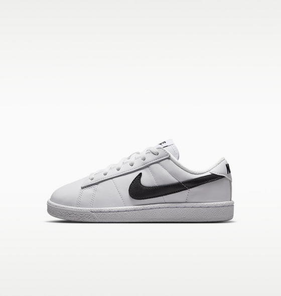 NIKE Younger Kids' Shoes Tennis Classic på