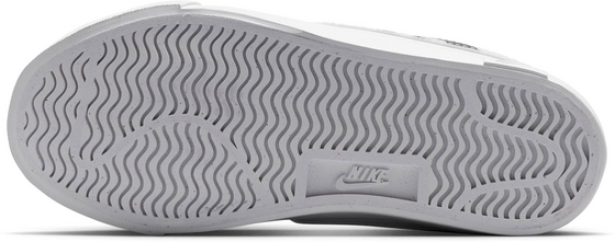 NIKE Younger Kids' Shoes Tennis Essential på