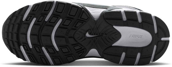 NIKE Younger Kids' Shoes V5 Rnr på